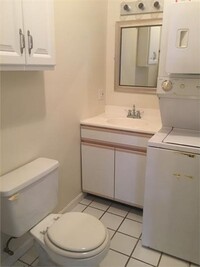 Building Photo - 110 Estes Dr