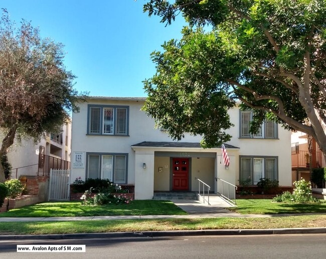 Front of 1032 7th St. - Avalon Apartments of Santa Monica