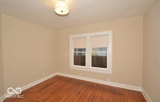 Building Photo - 4905 Broadway St