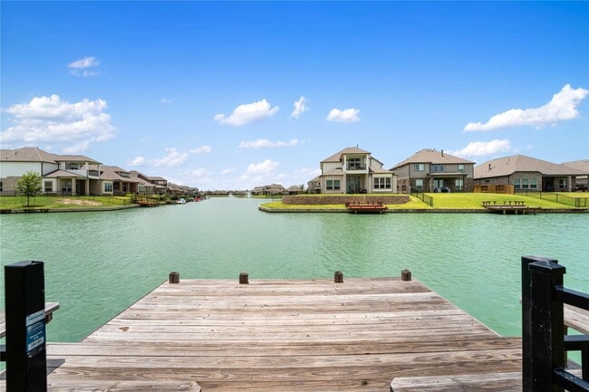 Building Photo - 3723 Lake Varano Cir
