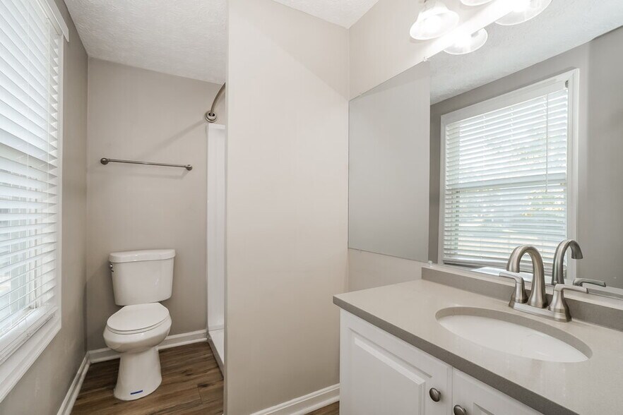 Building Photo - 3220 Westmills Dr