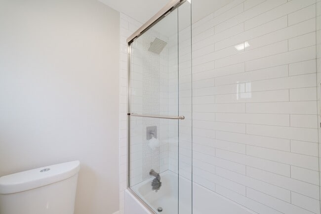 Building Photo - 7528 Navigator Cir