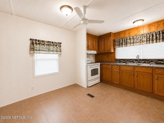 Building Photo - 120 Boca Raton Rd