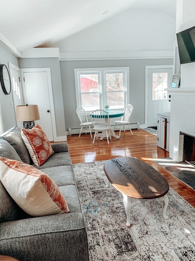 Building Photo - 5 Oceanview Rd