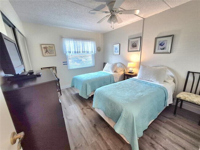 Building Photo - 107 Windward Pl