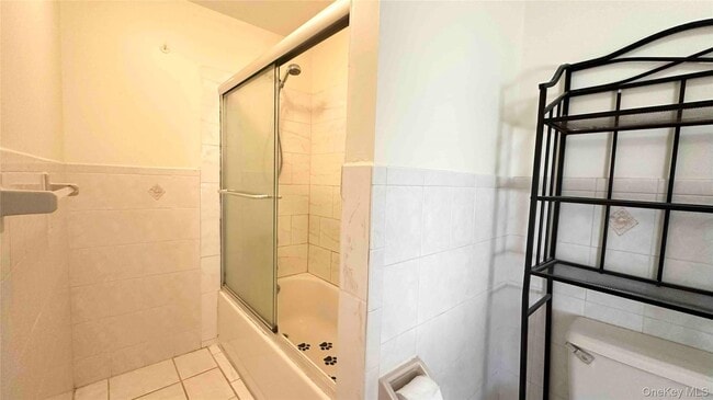 Building Photo - 64 Pine Hollow Rd