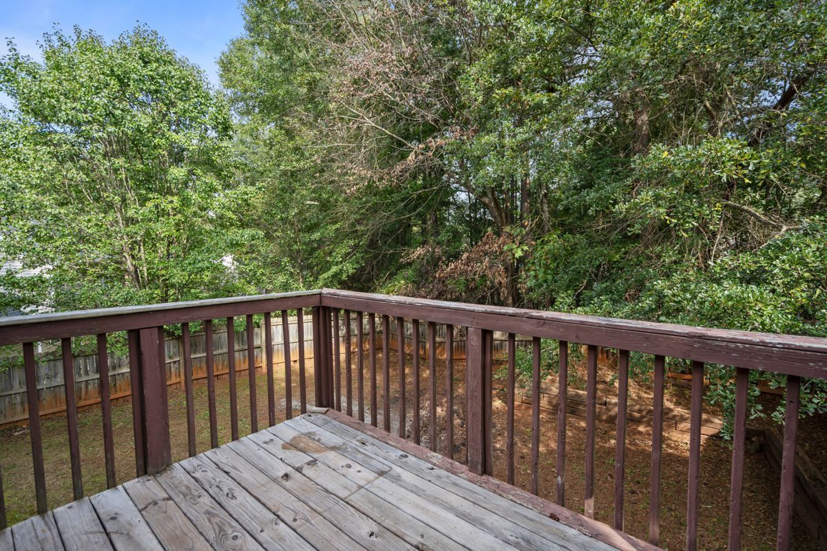 Building Photo - 2394 Mills Bend