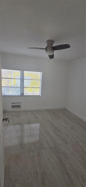 Building Photo - 1412 NE 4th Pl