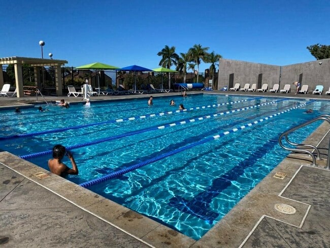 Building Photo - 68-1828 Pakanu St