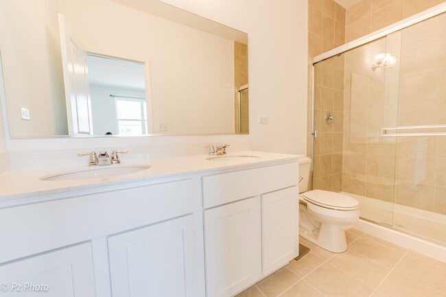 Building Photo - 4323 Chelsea Mnr Cir