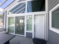 Building Photo - Furnished 2-bedroom, 1-bath Condo in Great...