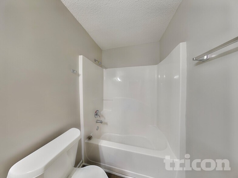 Building Photo - 2635 Brookgate Crossing