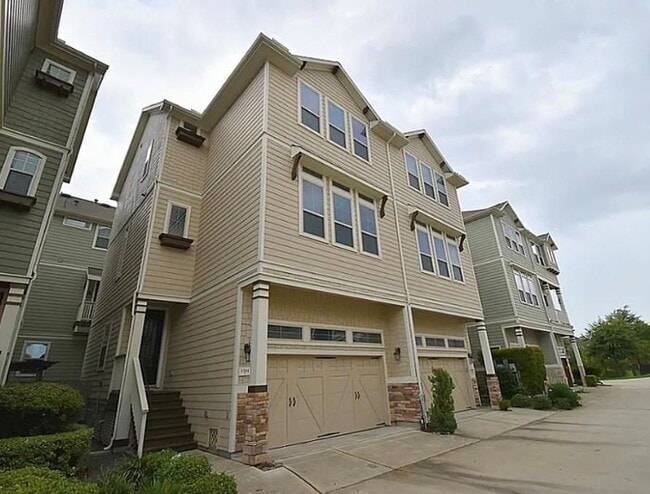 Building Photo - 1241 Nelson Falls Ln