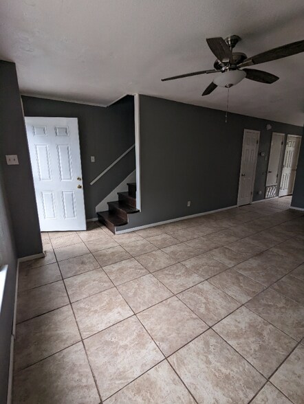 Building Photo - 1919 N Magnolia St