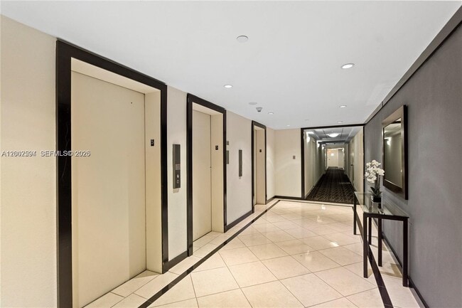 Building Photo - 200 SE 15th Rd