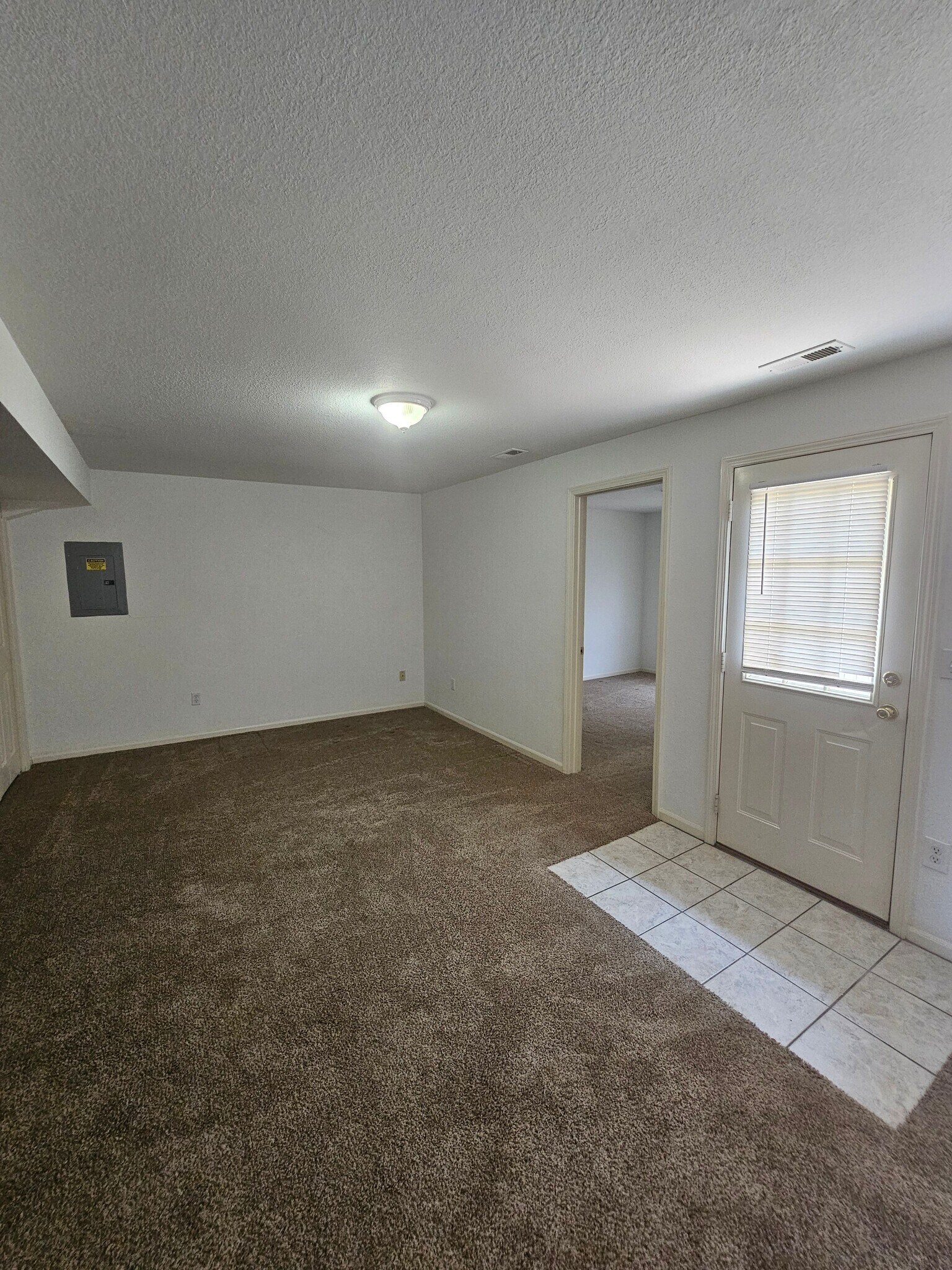 Building Photo - 801 Johnson Cir