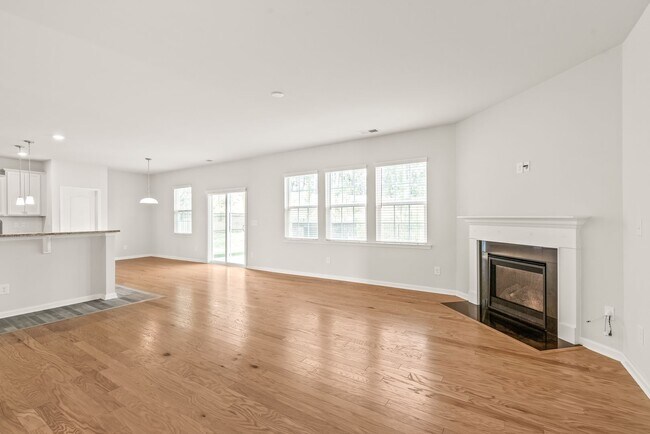 Building Photo - Beautiful 5 Bedroom Home in The Palisades!