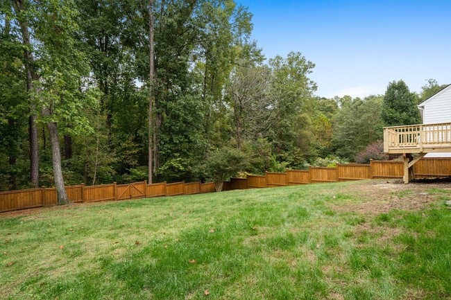 Building Photo - Gorgeous 4br/3ba Two Story House w/ Fully Fenced Backyard!