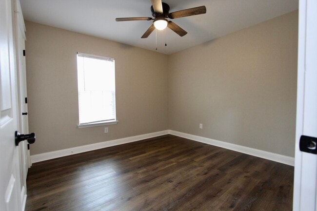 Building Photo - 4052 Randi Rd