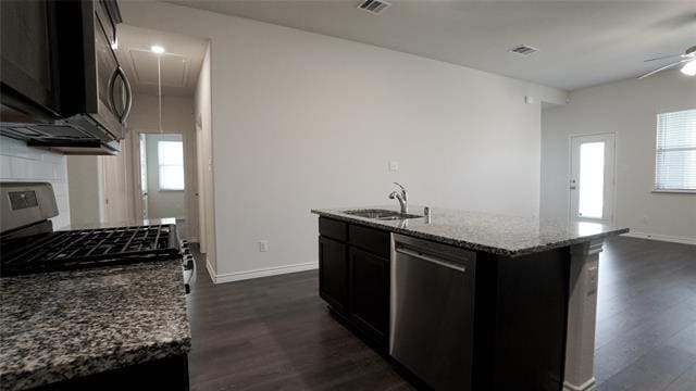 Building Photo - 710 John Adams Ct