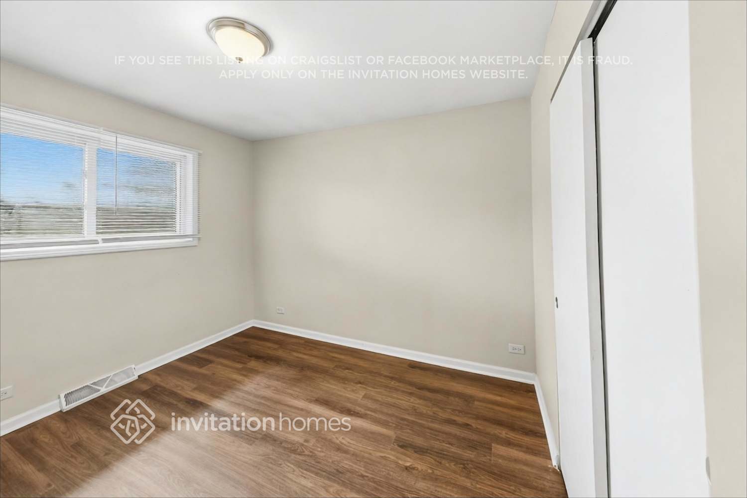 Building Photo - 16460 Roy St