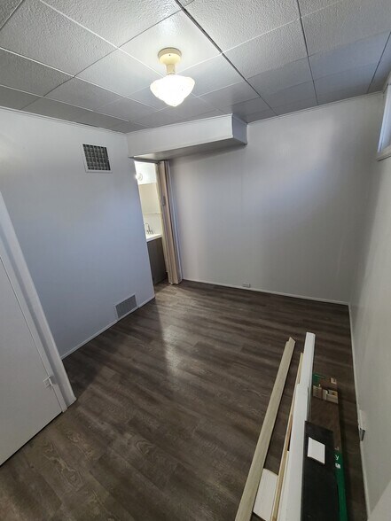 Building Photo - 1915 Seymour Ave