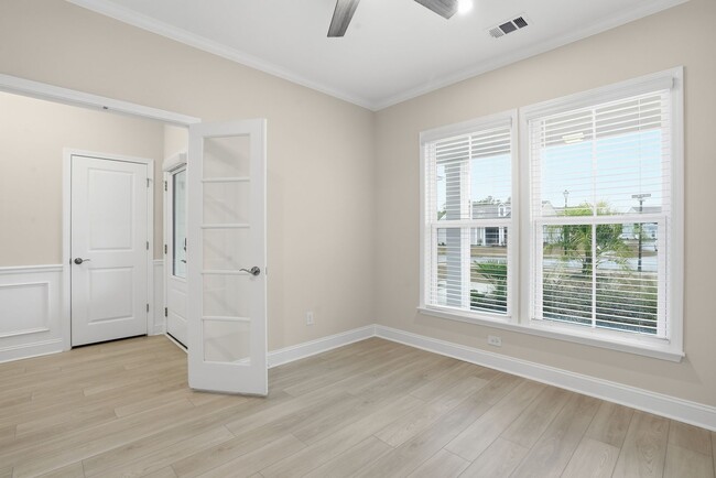 Building Photo - 3-Bed Corner Lot Home in Waterways Community