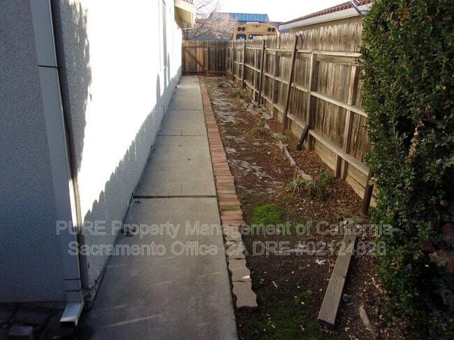 Building Photo - 2991 Lemitar Way