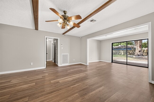 Building Photo - 11710 N Petersham Dr