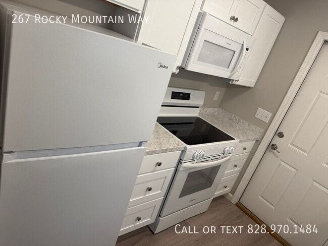 Building Photo - 267 Rocky Mountain Way