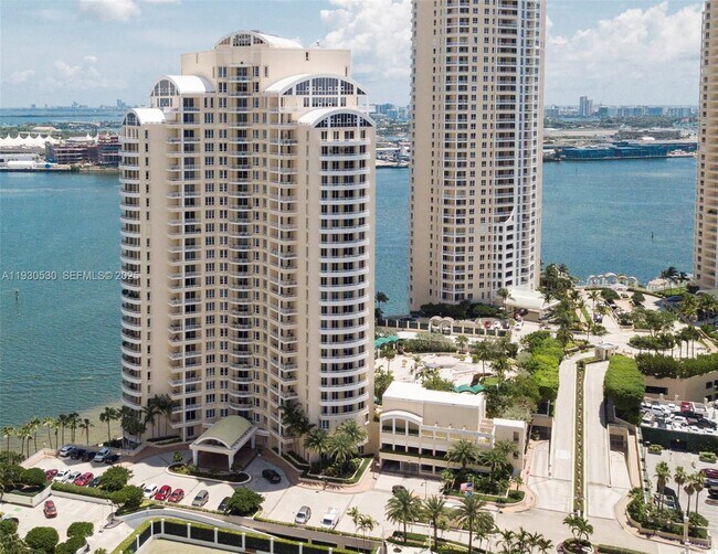 Building Photo - 888 Brickell Key Dr