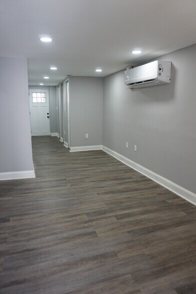 Living room 2 - 1222 Quincy St NW