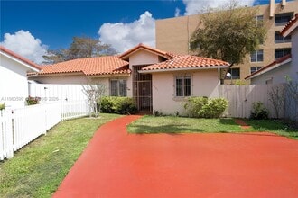 Building Photo - 1851 SW 122nd Pl