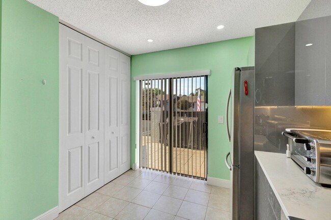 Building Photo - 89 Conaskonk Cir