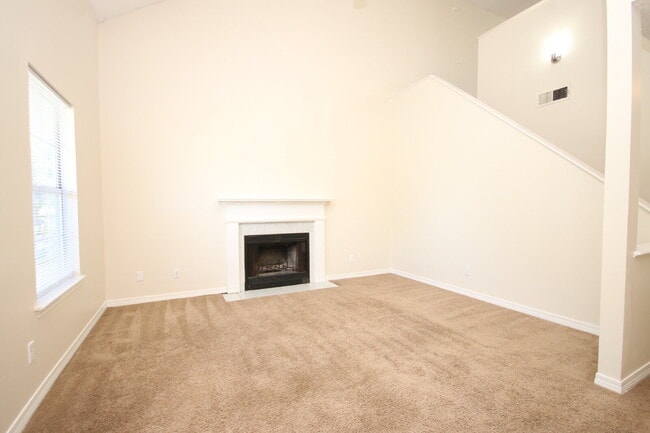 Building Photo - Spacious 3BR/2BA Home in West Pensacola – ...