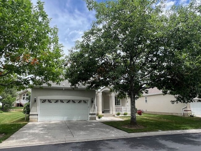 Building Photo - Beautiful House in Gated Draper Community:...