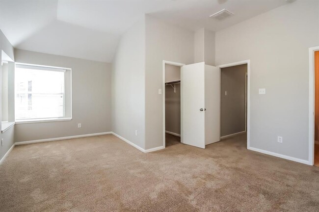 Building Photo - 2615 Kiplands Ct