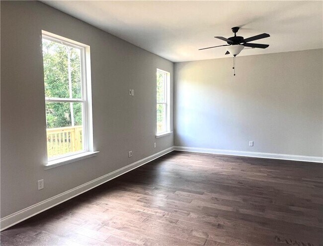Building Photo - 4385 Easter Lily Ave