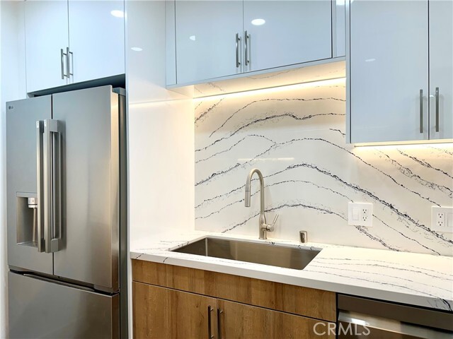 Building Photo - 301 Ashland Ave