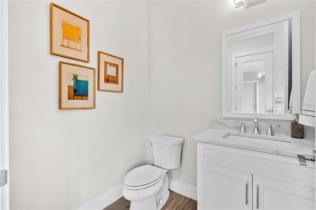 Building Photo - 1275 Michigan Ave