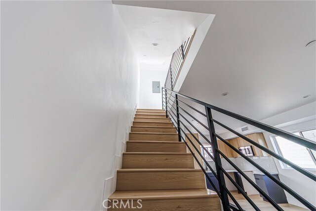 Building Photo - 13461 Beach Ave