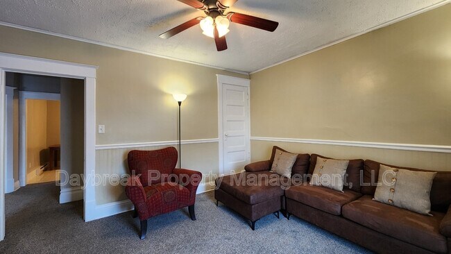 Building Photo - 1206 1st Ave S