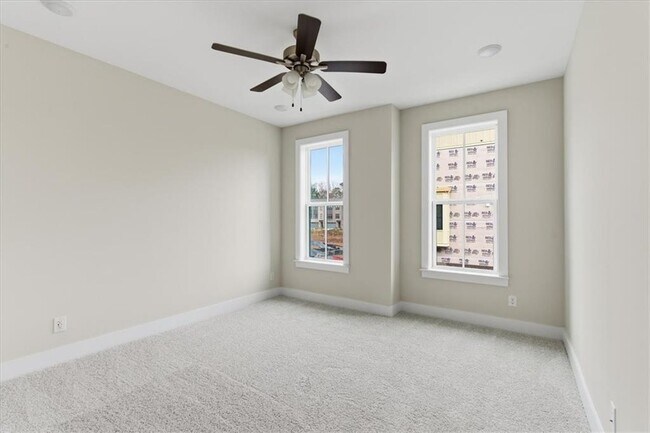 Building Photo - 742 Urban Grange Way