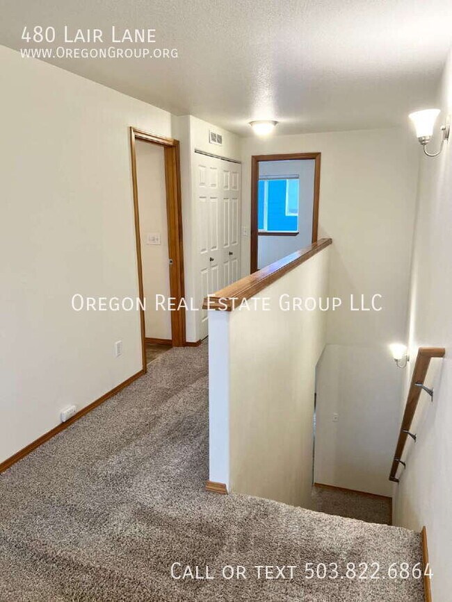 Building Photo - 480 Lair Ln