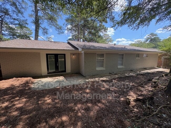 Building Photo - 4013 Toccoa Ave