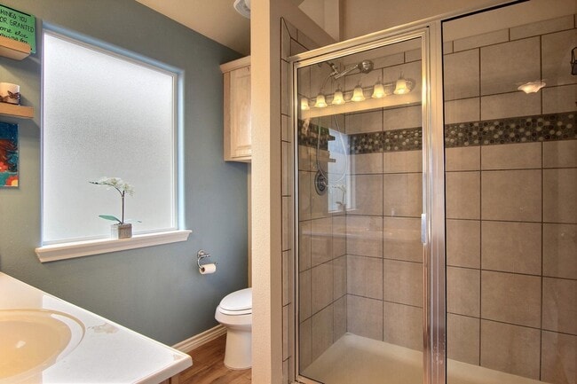 Building Photo - 3934 Los Arroyos Dr