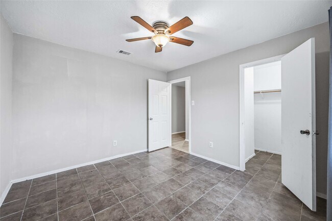 Building Photo - 16702 Quail Meadow Dr