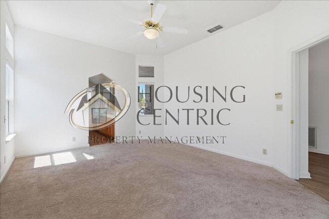 Building Photo - Beautiful Single Story Rental in the Heart of Folsom