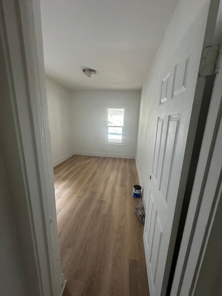 Building Photo - 770 E Station St