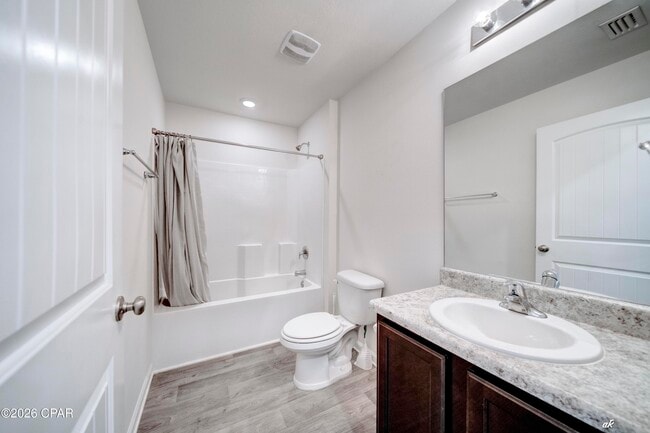 Building Photo - 112 Red Bay Rd